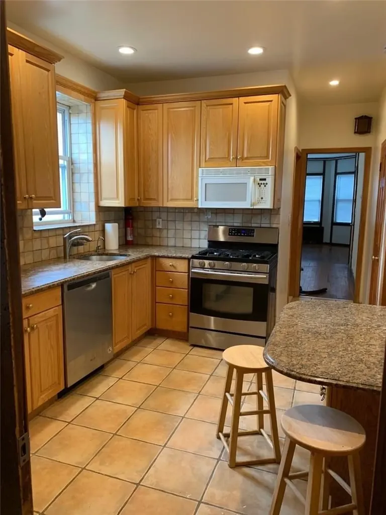 29 Gordon Street Yonkers NY 10701