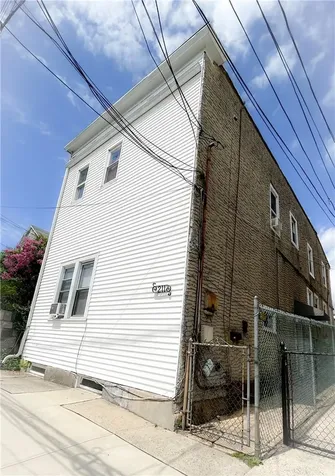 211 Washington Avenue New Rochelle NY 10801