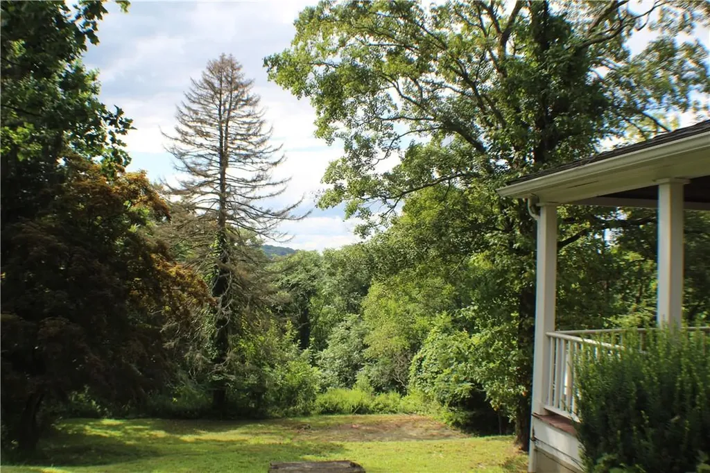 25 Derussey Lane Cornwall NY 12518