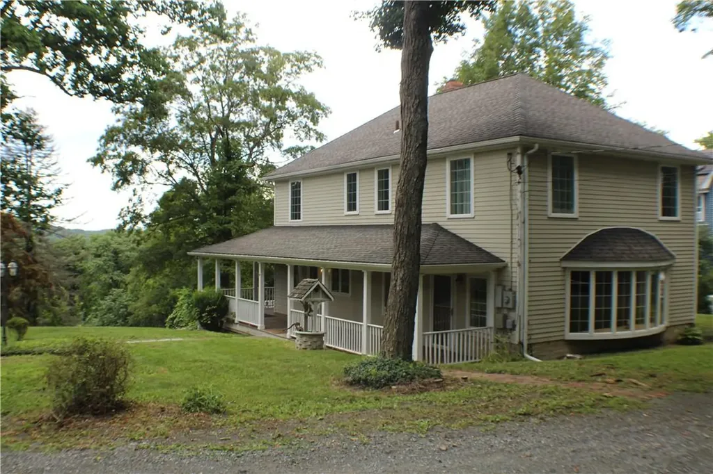 25 Derussey Lane Cornwall NY 12518