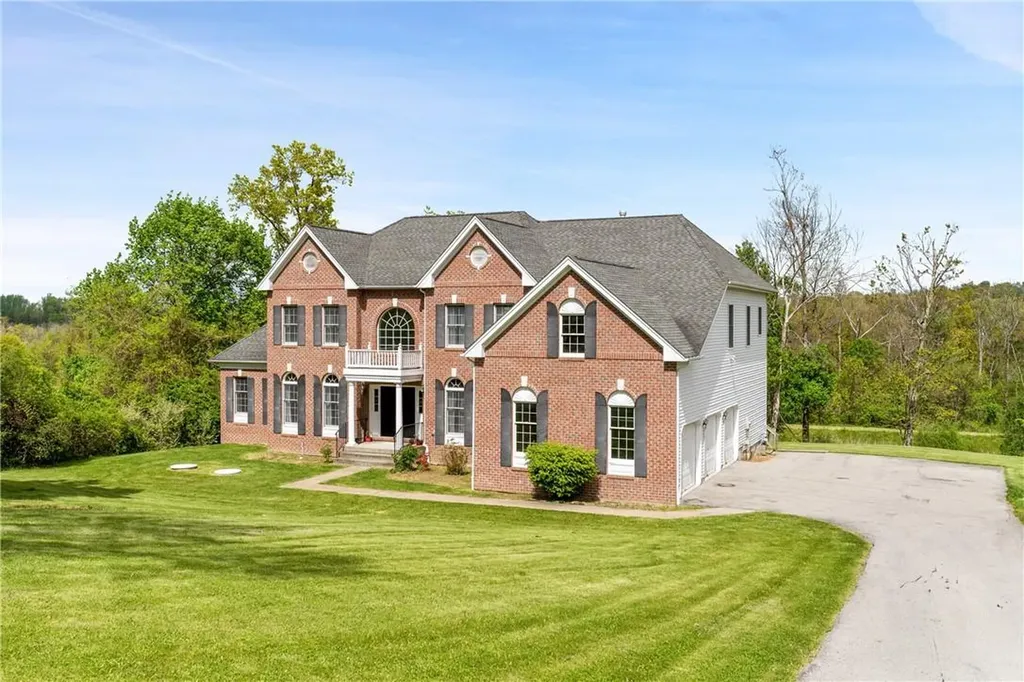 31 Sunflower Circle Wappingers Falls NY 12590