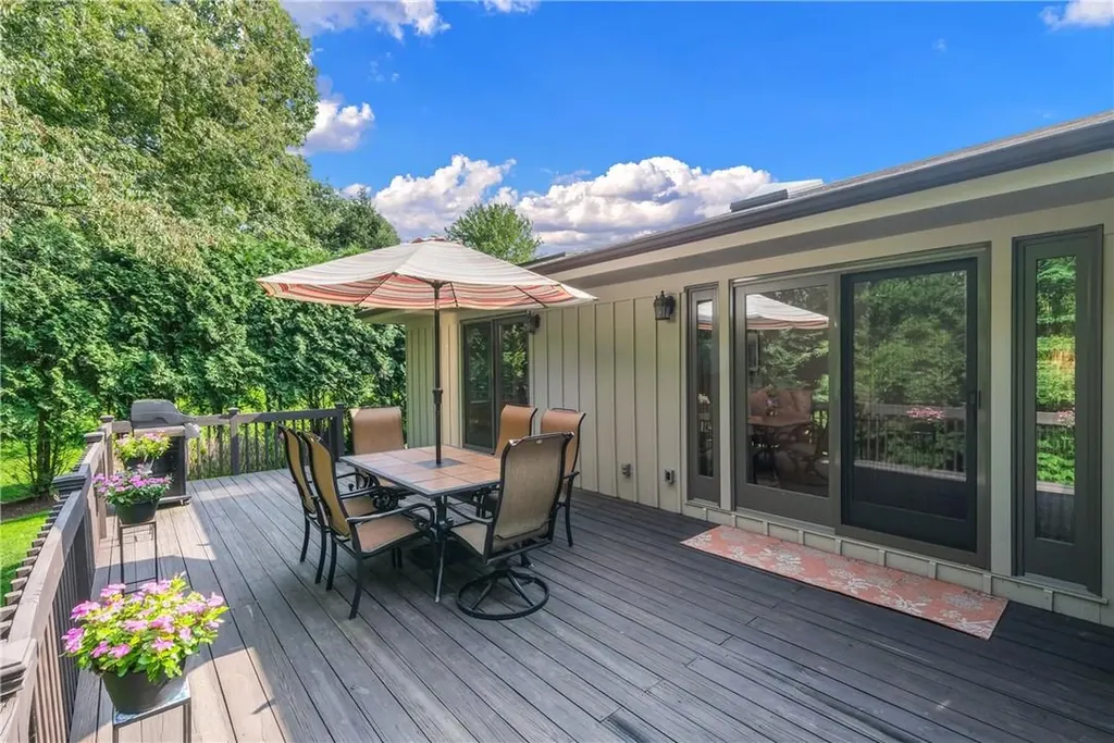 122 Barton Road White Plains NY 10605