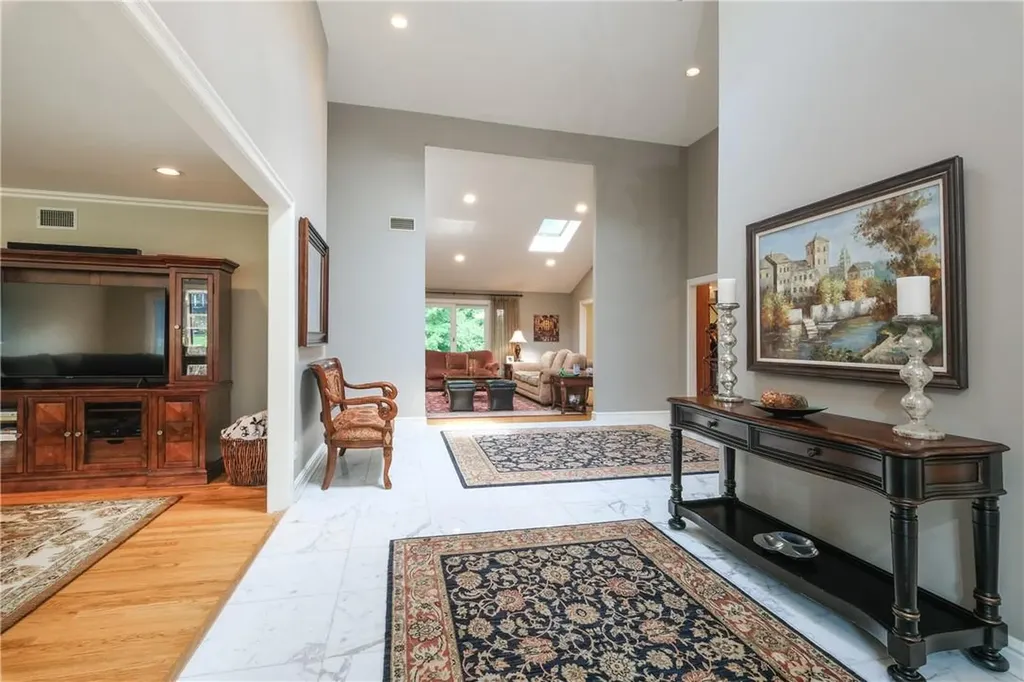122 Barton Road White Plains NY 10605