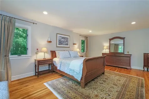 122 Barton Road White Plains NY 10605