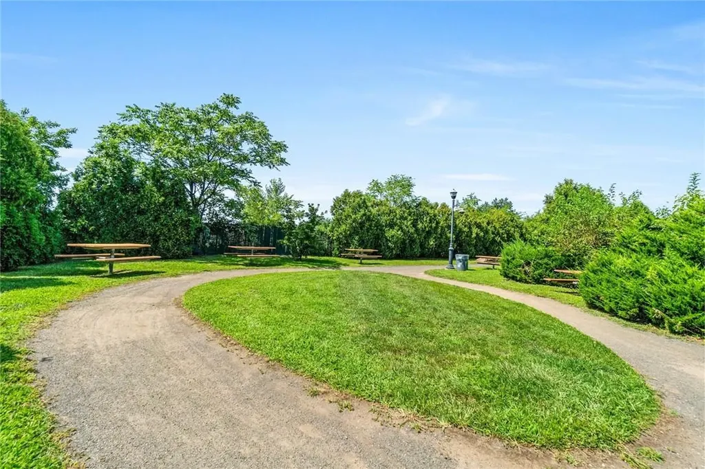 315 Harding Park Bronx NY 10473