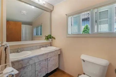 315 Harding Park Bronx NY 10473