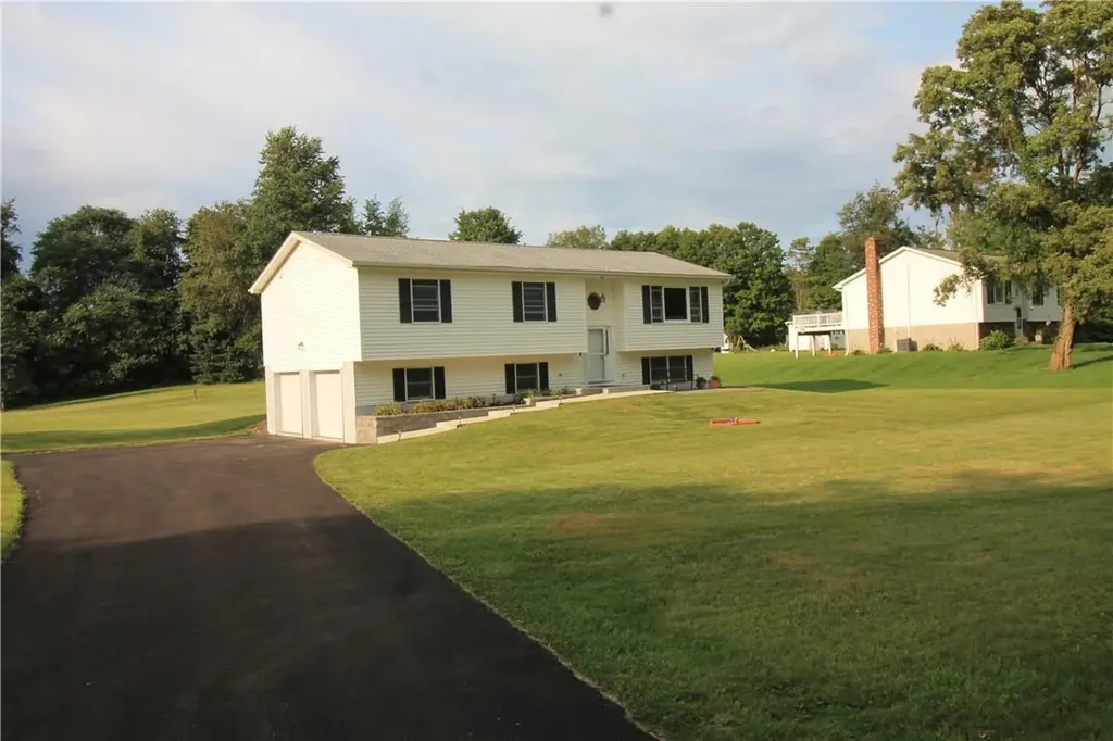 5 Tina Drive Hyde Park NY 12538