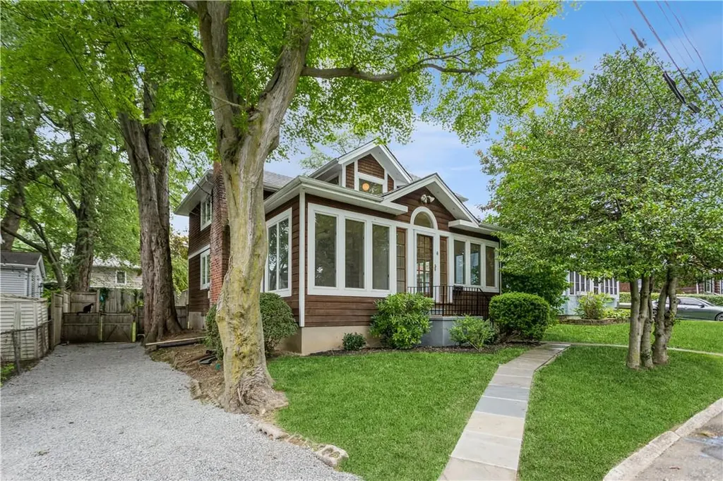 8 Ridgeland Manor Rye NY 10580