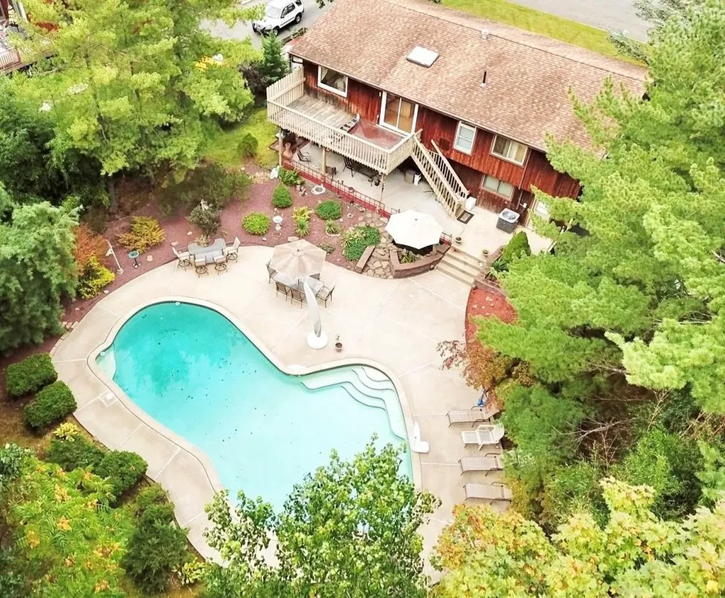21 Azalea Drive Nanuet NY 10954