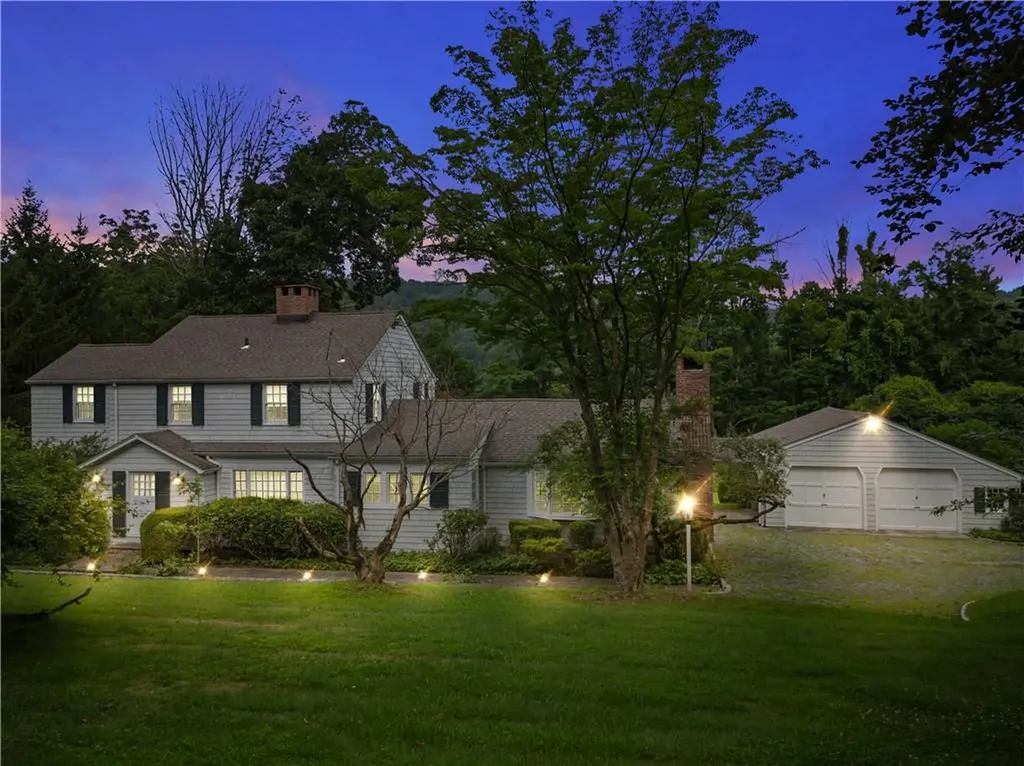 18 West Way Chappaqua NY 10514