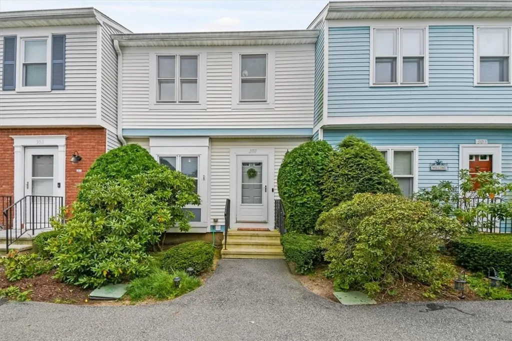 302 Williamsburg Drive Mahopac NY 10541
