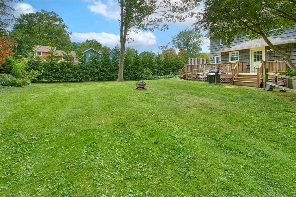 9 Elm Street Chappaqua NY 10514