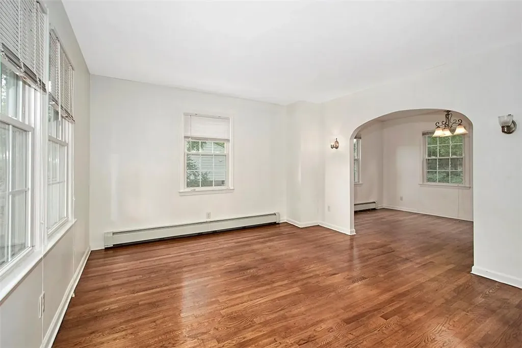 9 Elm Street Chappaqua NY 10514