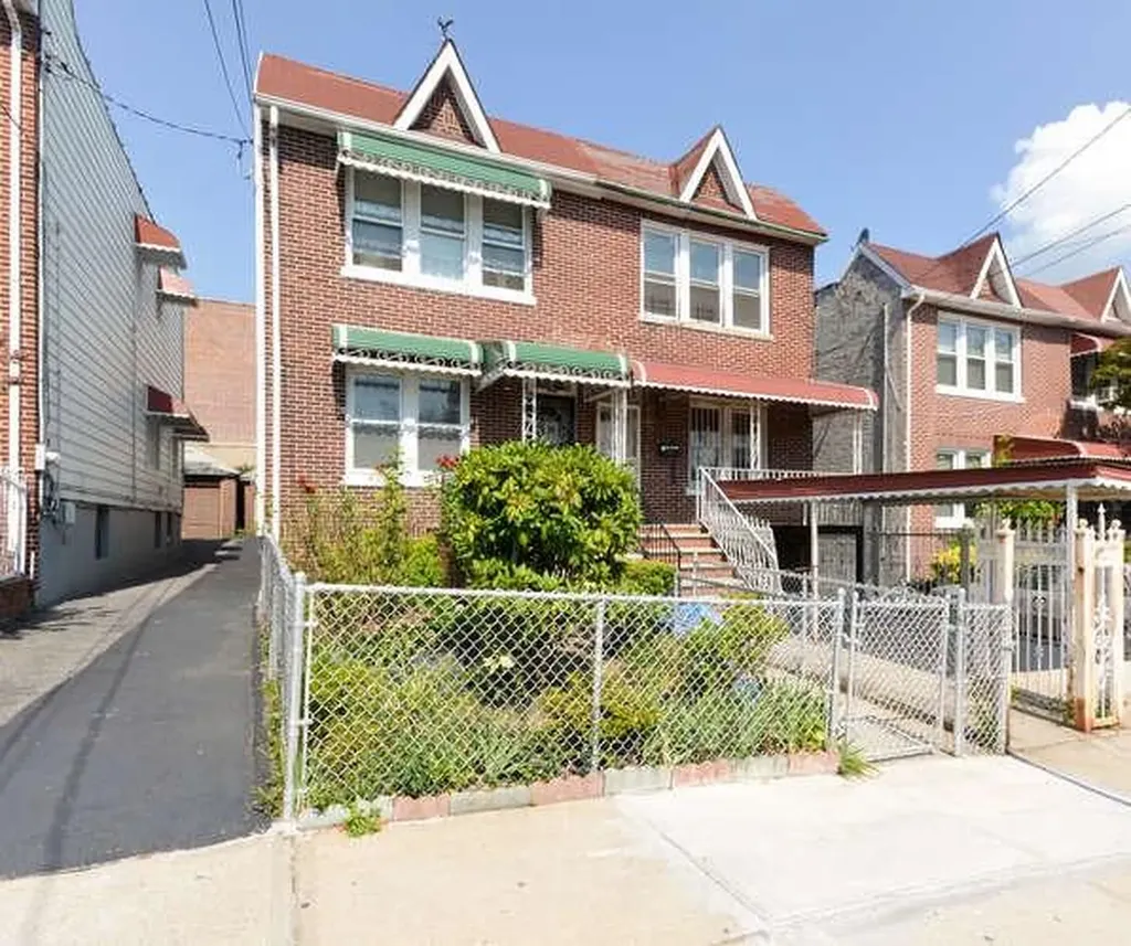 4105 Paulding Avenue Bronx NY 10466