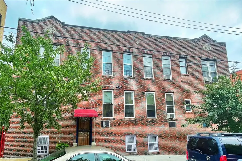 2442 Fuller Street Bronx NY 10461