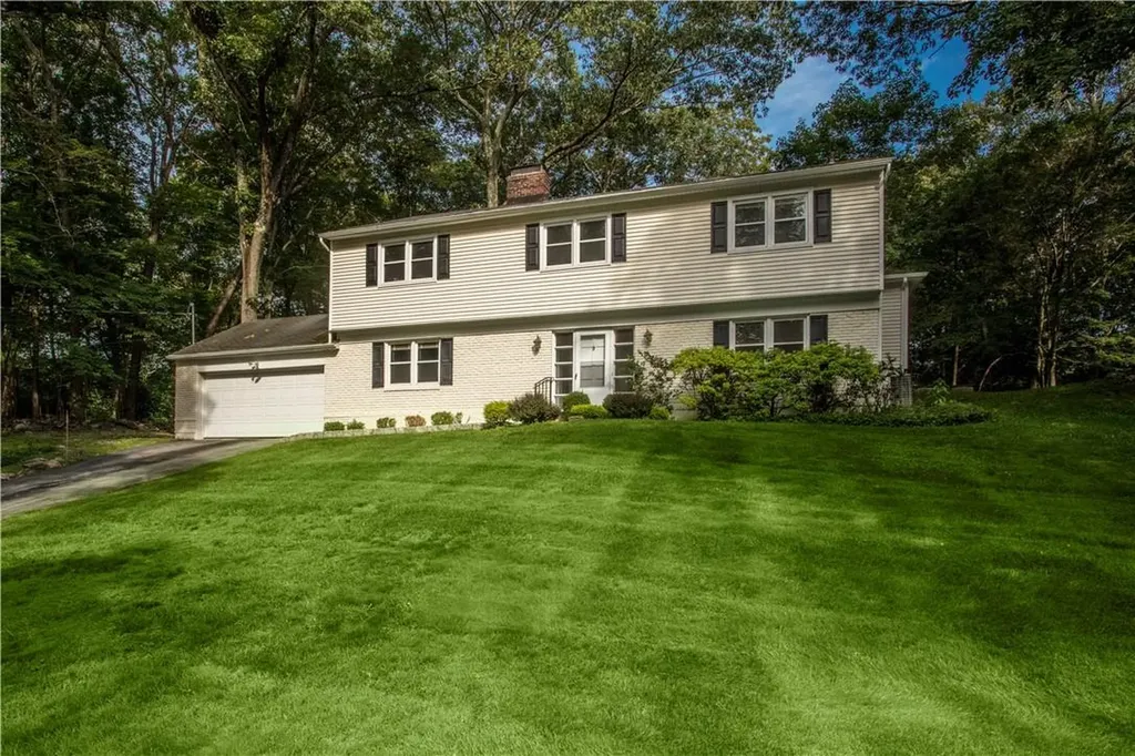 79 Valley View Road Chappaqua NY 10514