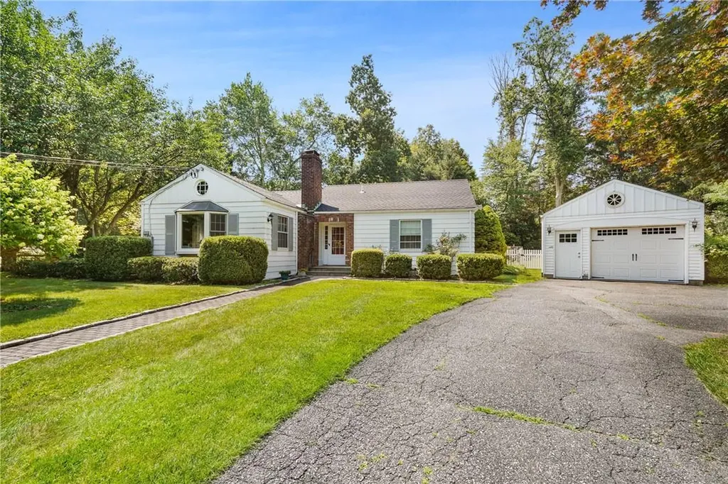 8 Oak Road Katonah NY 10536