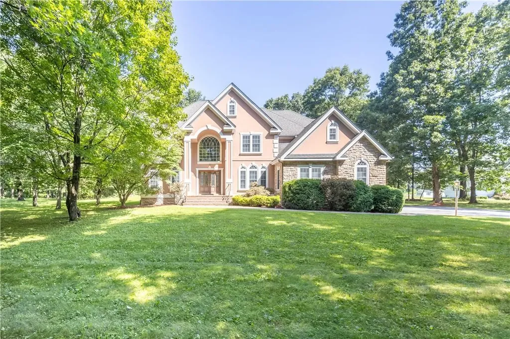 91 Cedar Valley Road Poughkeepsie NY 12603