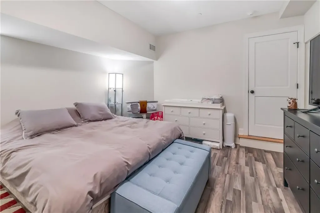68 North Street Harrison NY 10528