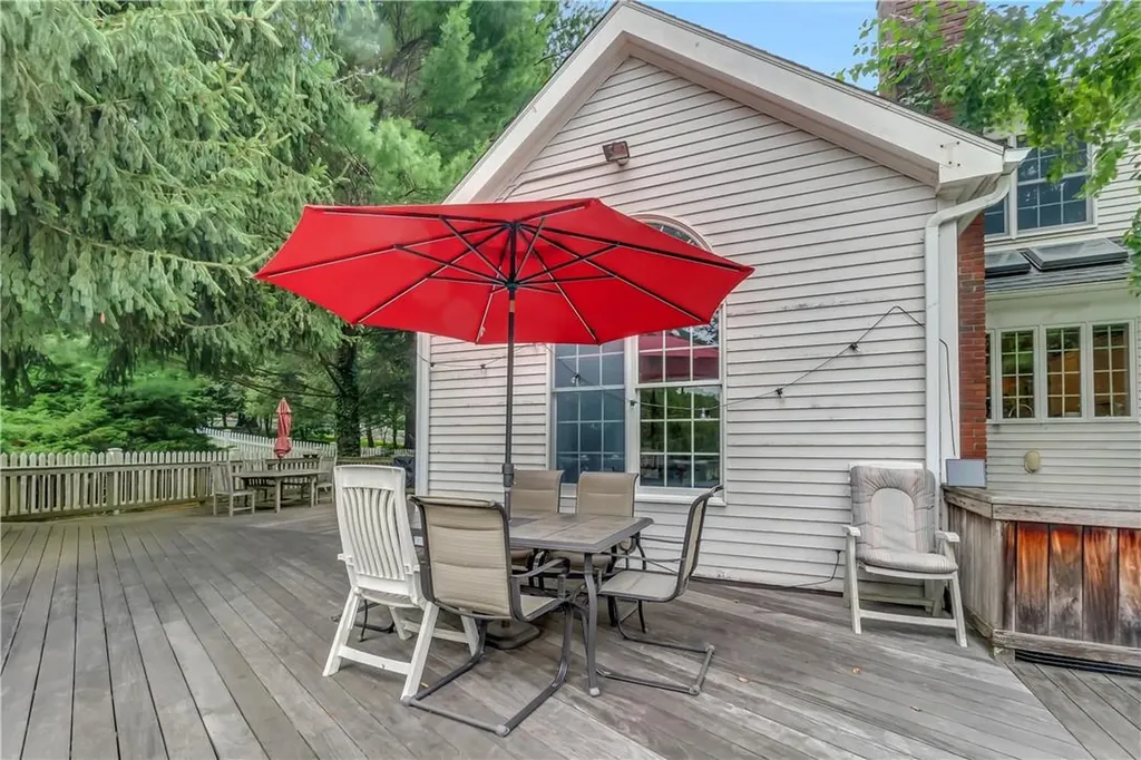 68 North Street Harrison NY 10528