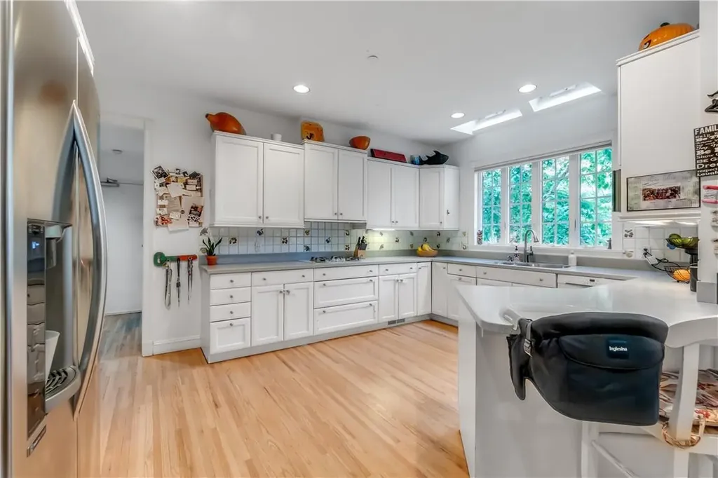 68 North Street Harrison NY 10528
