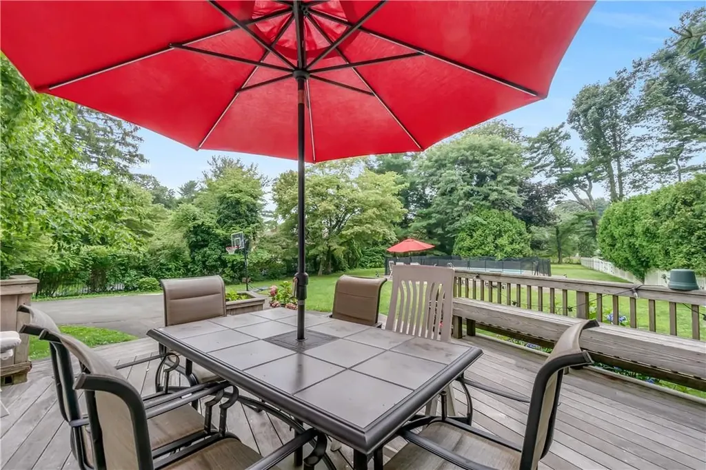 68 North Street Harrison NY 10528