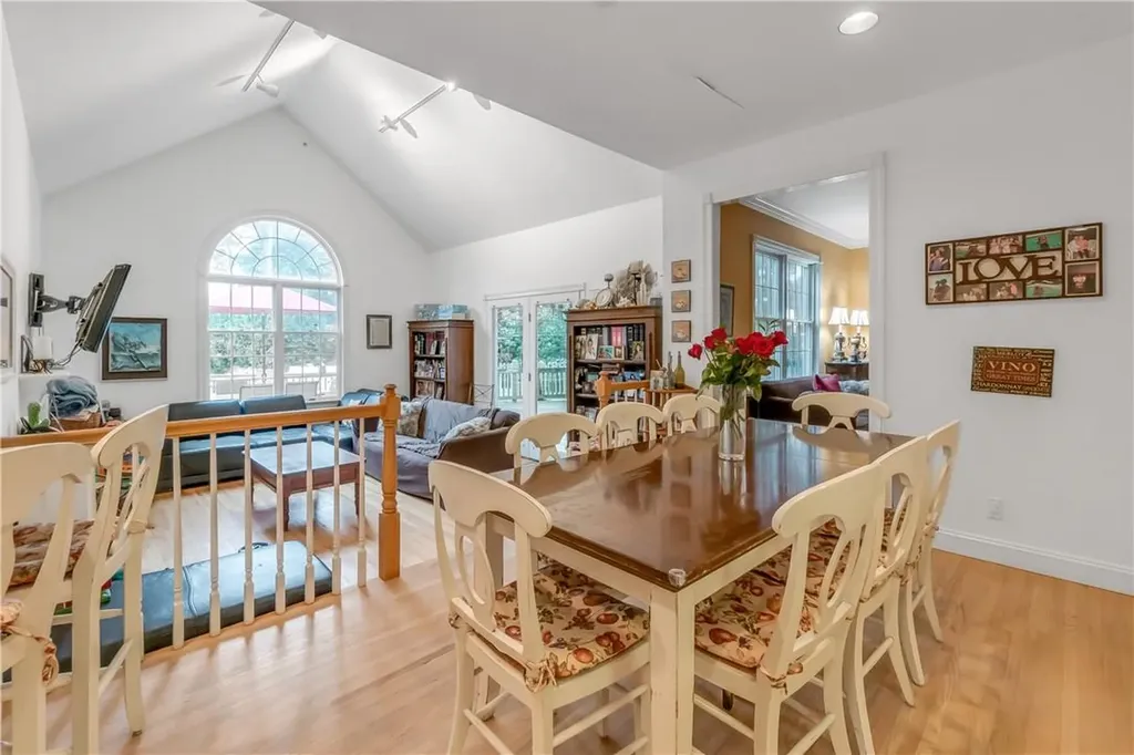 68 North Street Harrison NY 10528