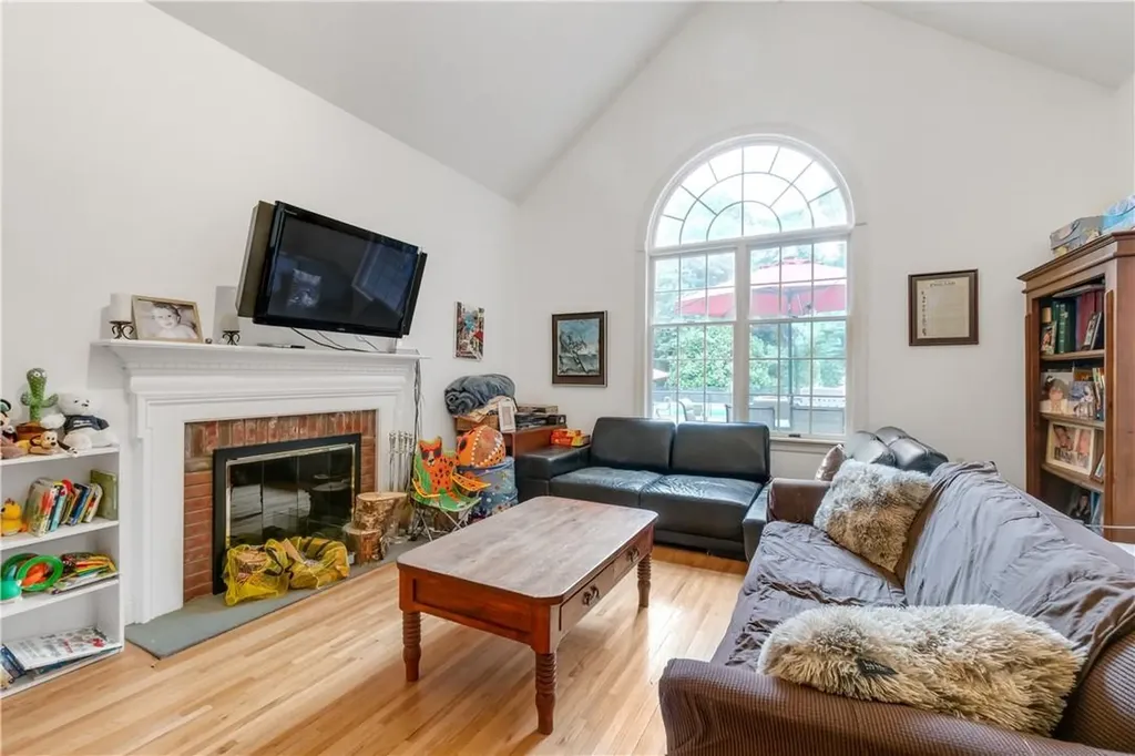 68 North Street Harrison NY 10528