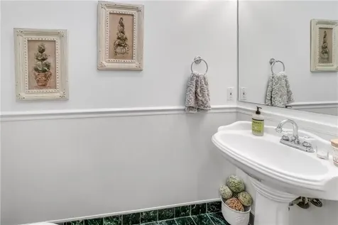 68 North Street Harrison NY 10528