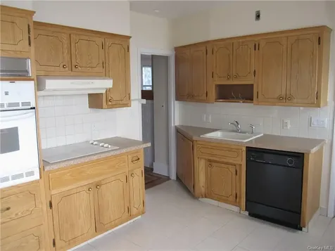 1305 Park Avenue Mamaroneck NY 10543