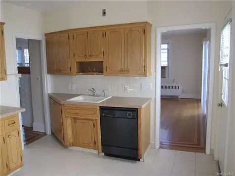 1305 Park Avenue Mamaroneck NY 10543