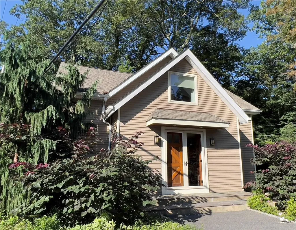 211 W Lake Boulevard Mahopac NY 10541