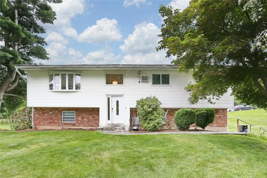 6 Manchester Drive Spring Valley NY 10977