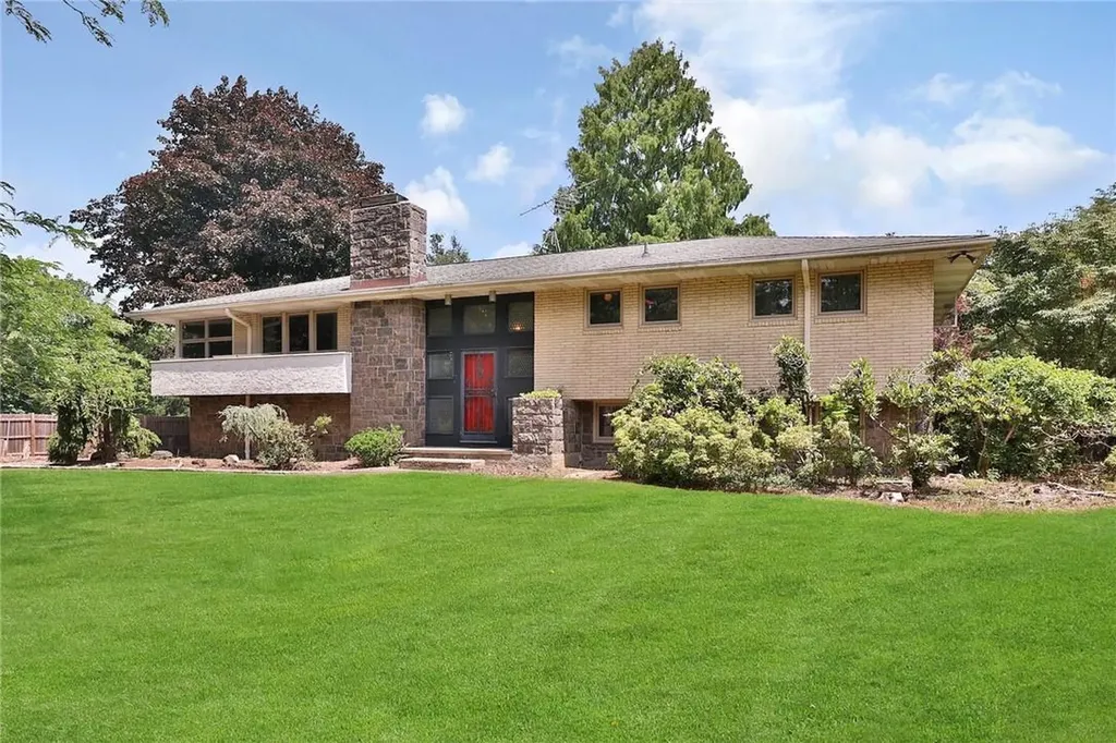 695 Bedford Road Armonk NY 10504