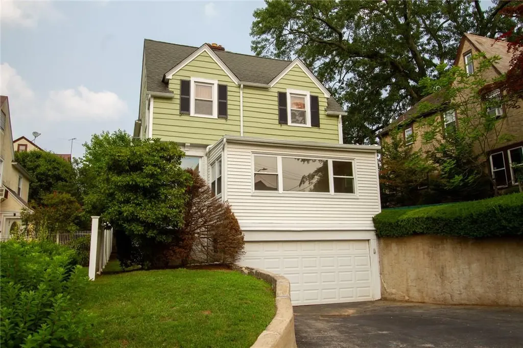 5 Interlaken Avenue New Rochelle NY 10801