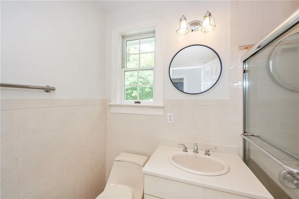 362 Woodlands Road Harrison NY 10528