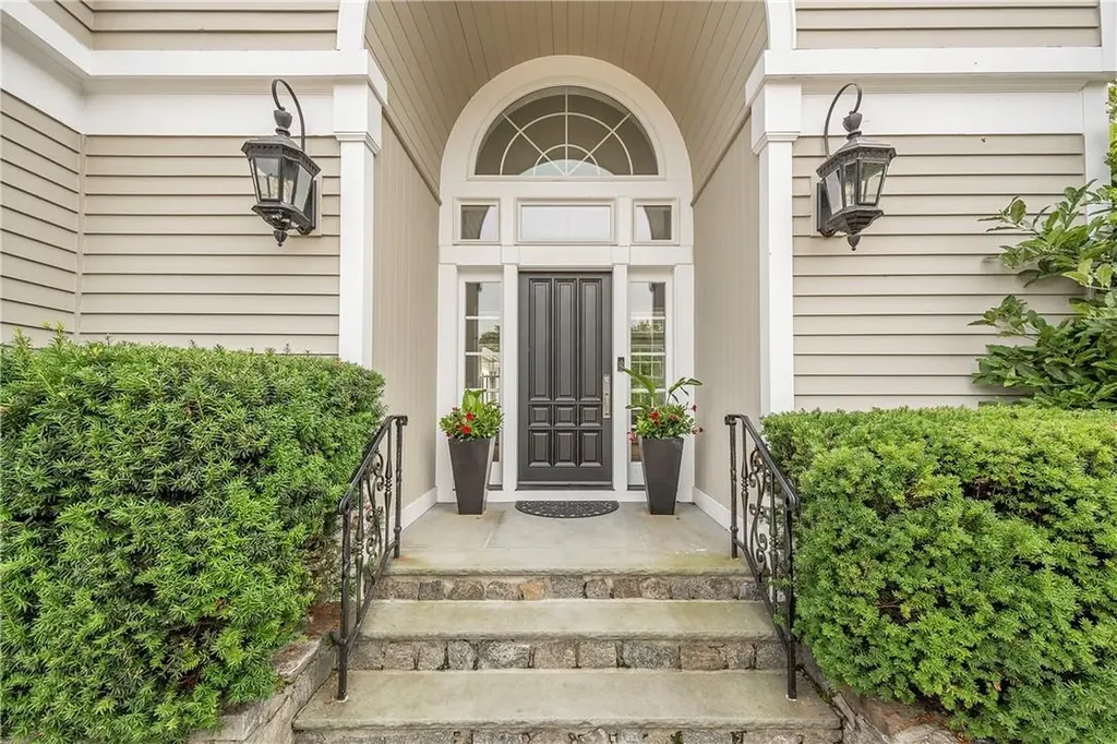 362 Woodlands Road Harrison NY 10528