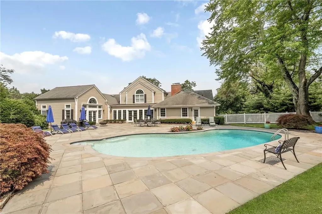 362 Woodlands Road Harrison NY 10528
