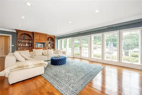 362 Woodlands Road Harrison NY 10528
