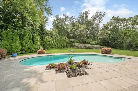 362 Woodlands Road Harrison NY 10528