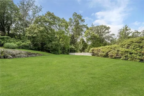 362 Woodlands Road Harrison NY 10528