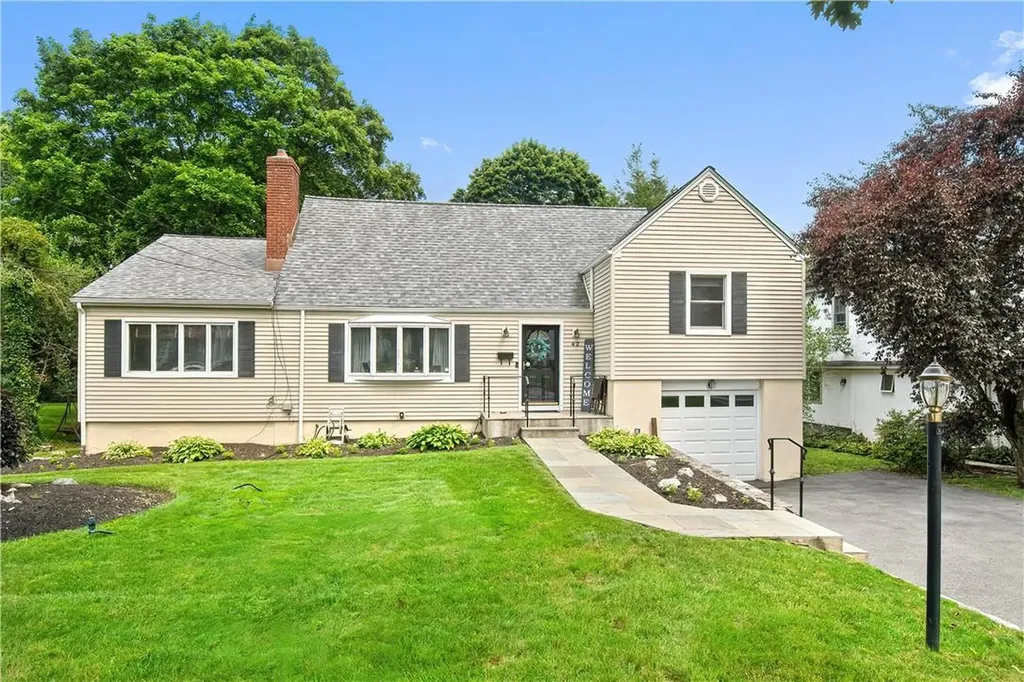 42 Hazelton Drive White Plains NY 10605