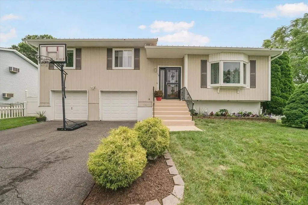 19 Ted Miller Drive Maybrook NY 12543