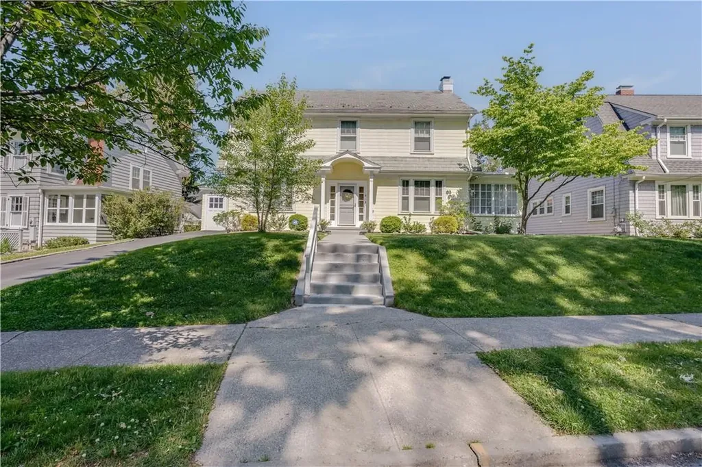 6 Loockerman Avenue Poughkeepsie NY 12601