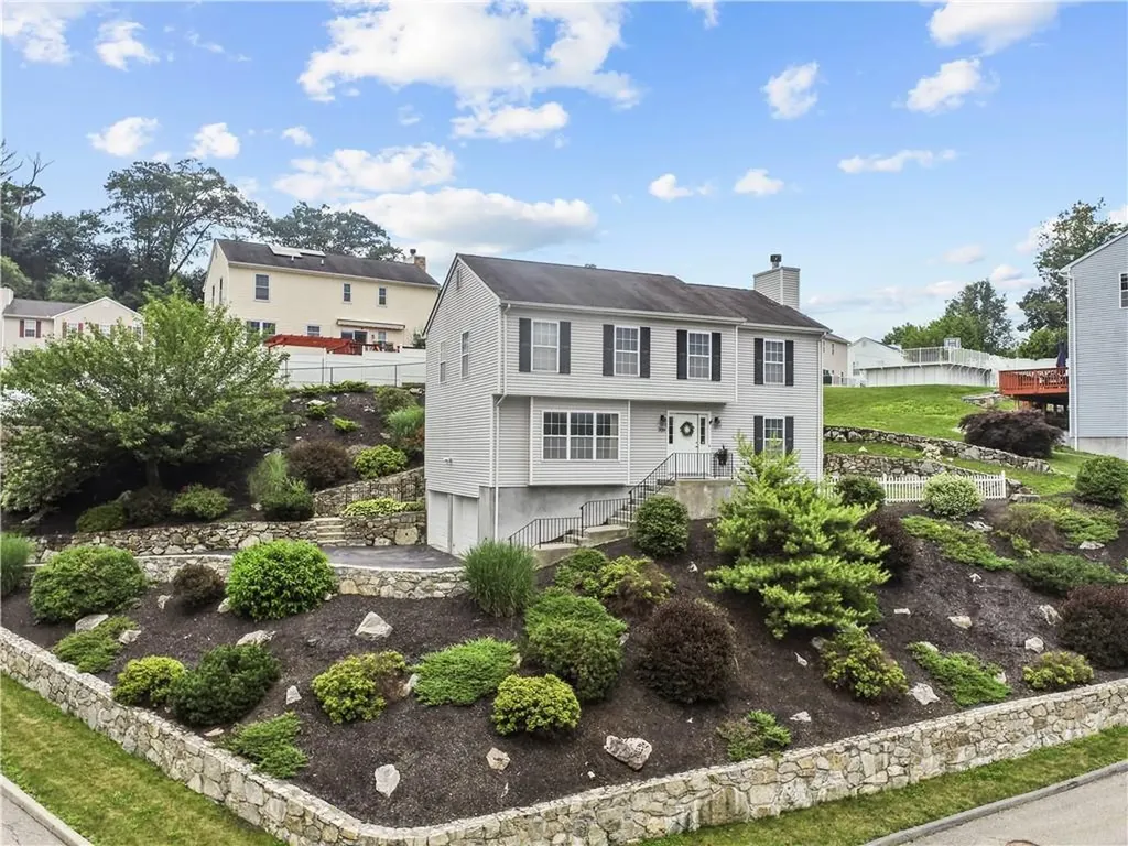 709 Kossuth Place Peekskill NY 10566