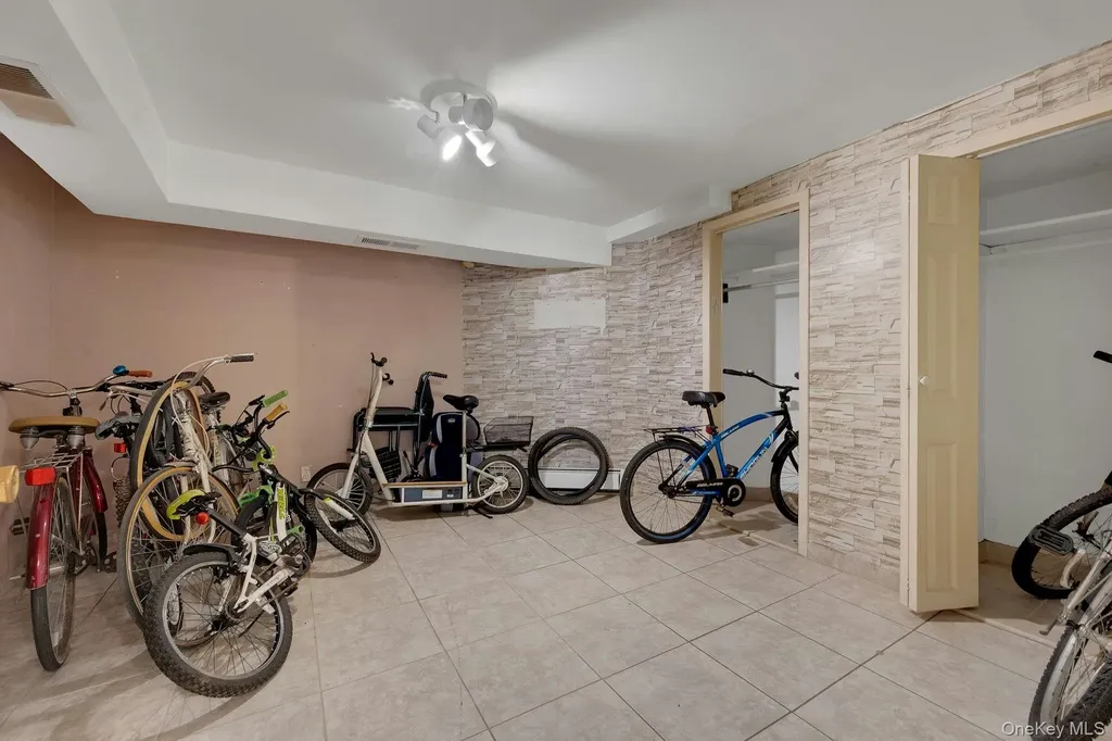 2798 Pond Place Bronx NY 10458