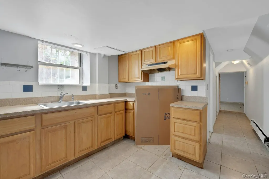 2798 Pond Place Bronx NY 10458