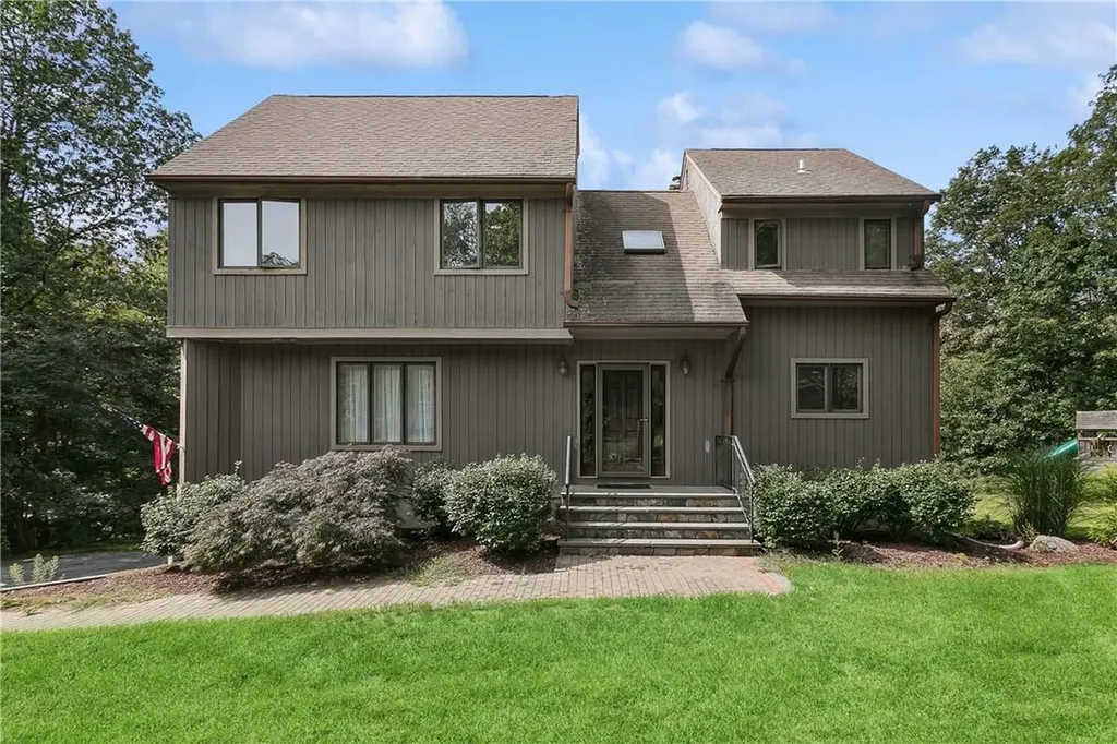 100 Acorn Road Brewster NY 10509