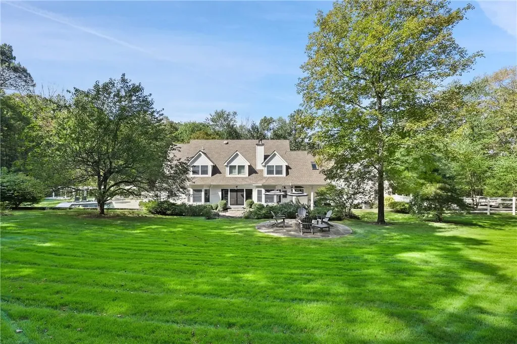 16 Old Logging Road Bedford NY 10506