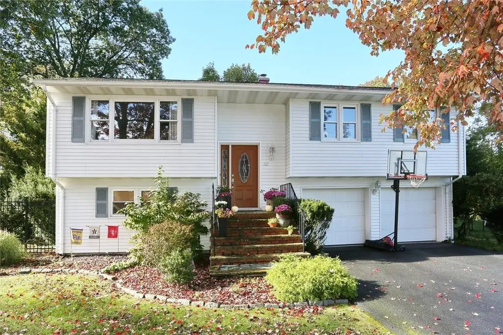132 Hilltop Road Monroe NY 10950